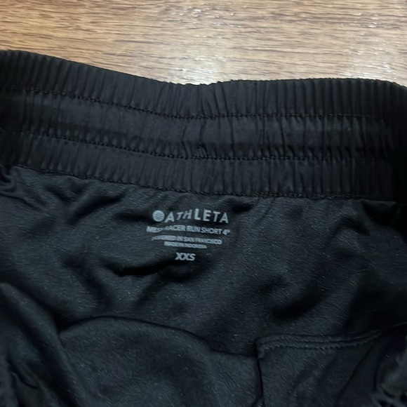 ATHLETA Mesh Racer Run Short 4" - Picture 9 of 11